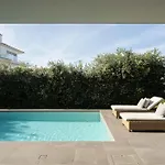 Vakantiehuis Ocean & Pool Retreat By Hostwise *