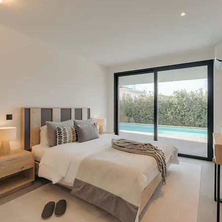 Vakantiehuis Ocean & Pool Retreat By Hostwise